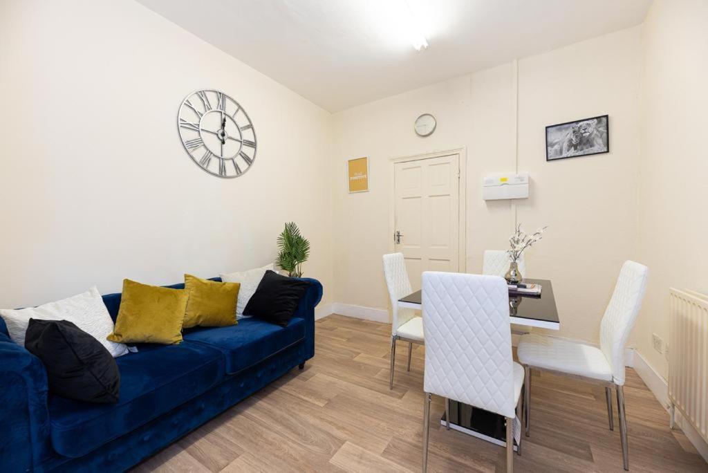 Barking Road Comfy House Apartment London Exterior photo